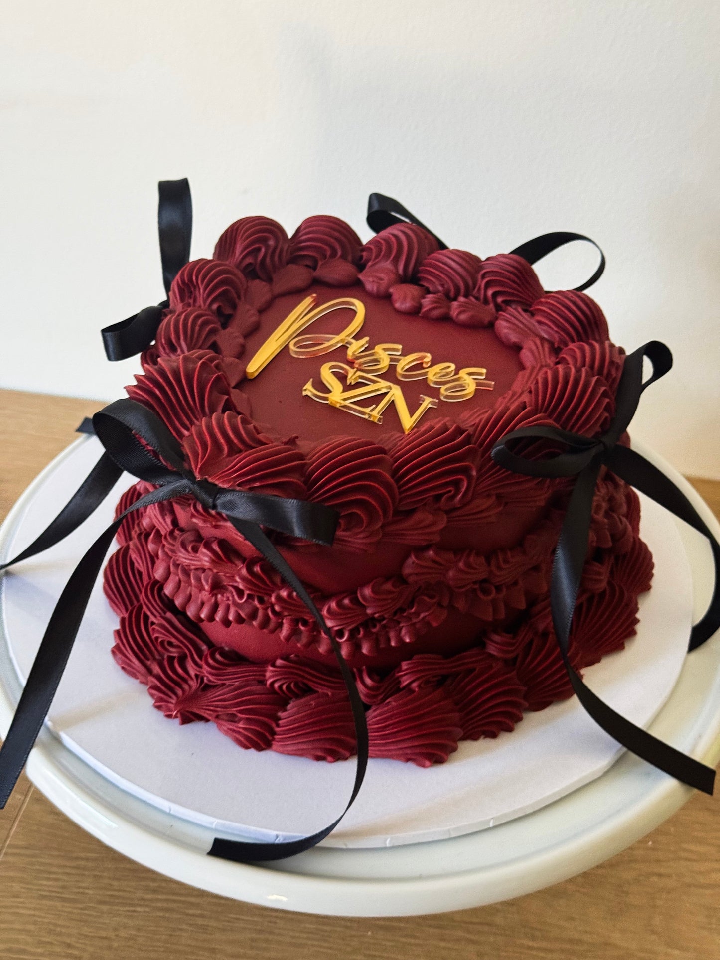 Deep Velvet Ribbon Cake